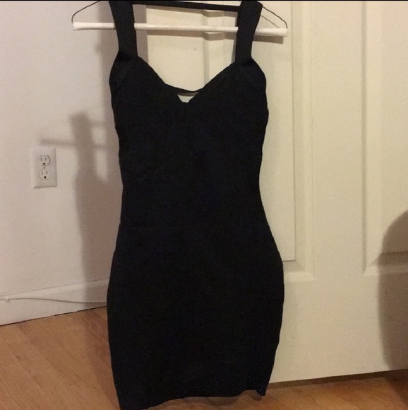 Dresses & Skirts - Bandage Dress